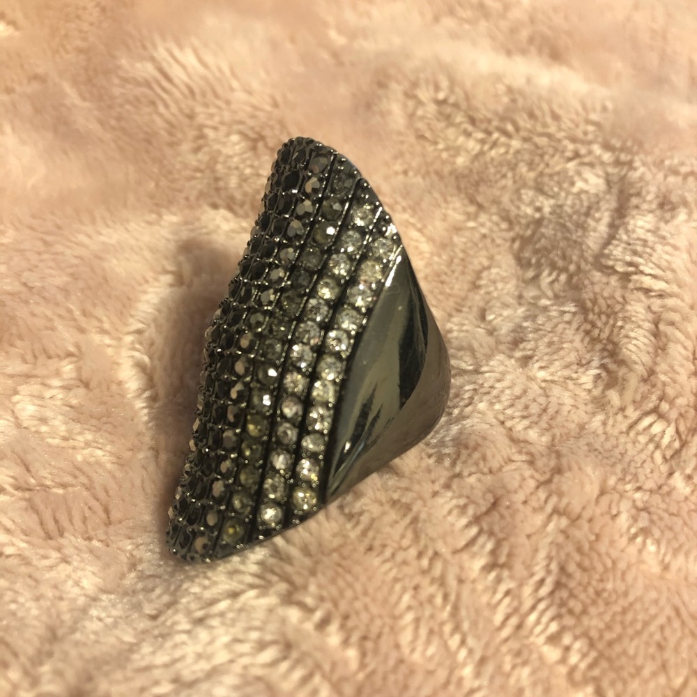 Stunning Statement Ring - image 5